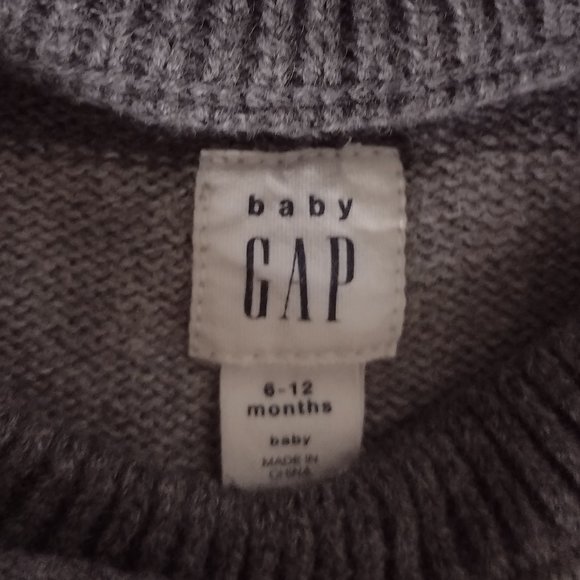 Gap sweaters - Picture 8 of 9